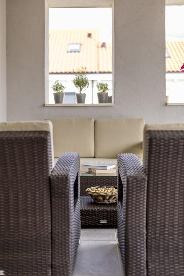 Luxury 3 Bed Apartment, Large Terrace, Pool, Close To Beach And Split! Podstrana Exterior photo